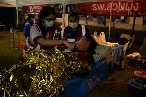 BIB: 
                            <button type="button" onclick="openModal(13715466)" class="btn btn-primary btn-sm float-right btn-popup" data-toggle="modal" data-target=".modal-high-quality">
                        <i class="fas fa-shopping-cart"></i> Add to Cart
                    </button>
                                            <button type="button" onclick="isThisMe(13715466, true)" class="btn btn-success btn-sm float-right btn-popup btn-isme hidden" data-toggle="tooltip" data-placement="bottom" title="นี่คือรูปของคุณใช่ไหม คลิกที่นี่เพื่อเอาเข้าอัลบั้ม">
                        <i class="fas fa-plus"></i> Add to album
                    </button>
                    <button type="button" onclick="isThisMe(13715466, false)" class="btn btn-warning btn-sm float-right btn-popup btn-isnotme hidden">
                        <i class="fas fa-ban"></i> Remove from album
                    </button>